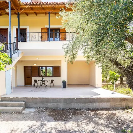 Nelly's Place Garden House 2 * Zacharo