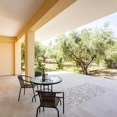 Nelly's Place Garden House 2 Διαμέρισμα