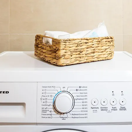 Nelly's Place Garden House 2 *