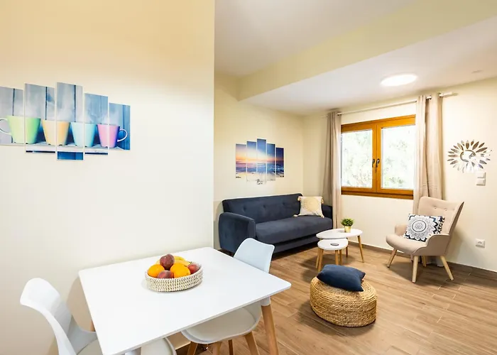 Nelly's Place Garden House 2 Ζαχάρω