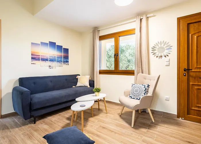 Nelly's Place Garden House 2